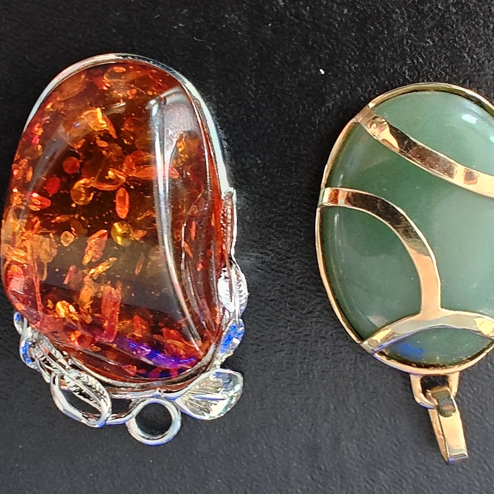 Faux Amber and Jade Pendant Set